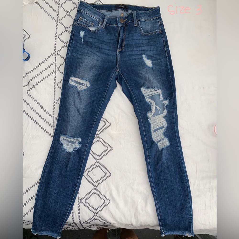 Great jeans. Very stretchy.